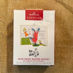 Hallmark Keepsake Dr. Seuss Fox in Socks Ornament - Red and Blue